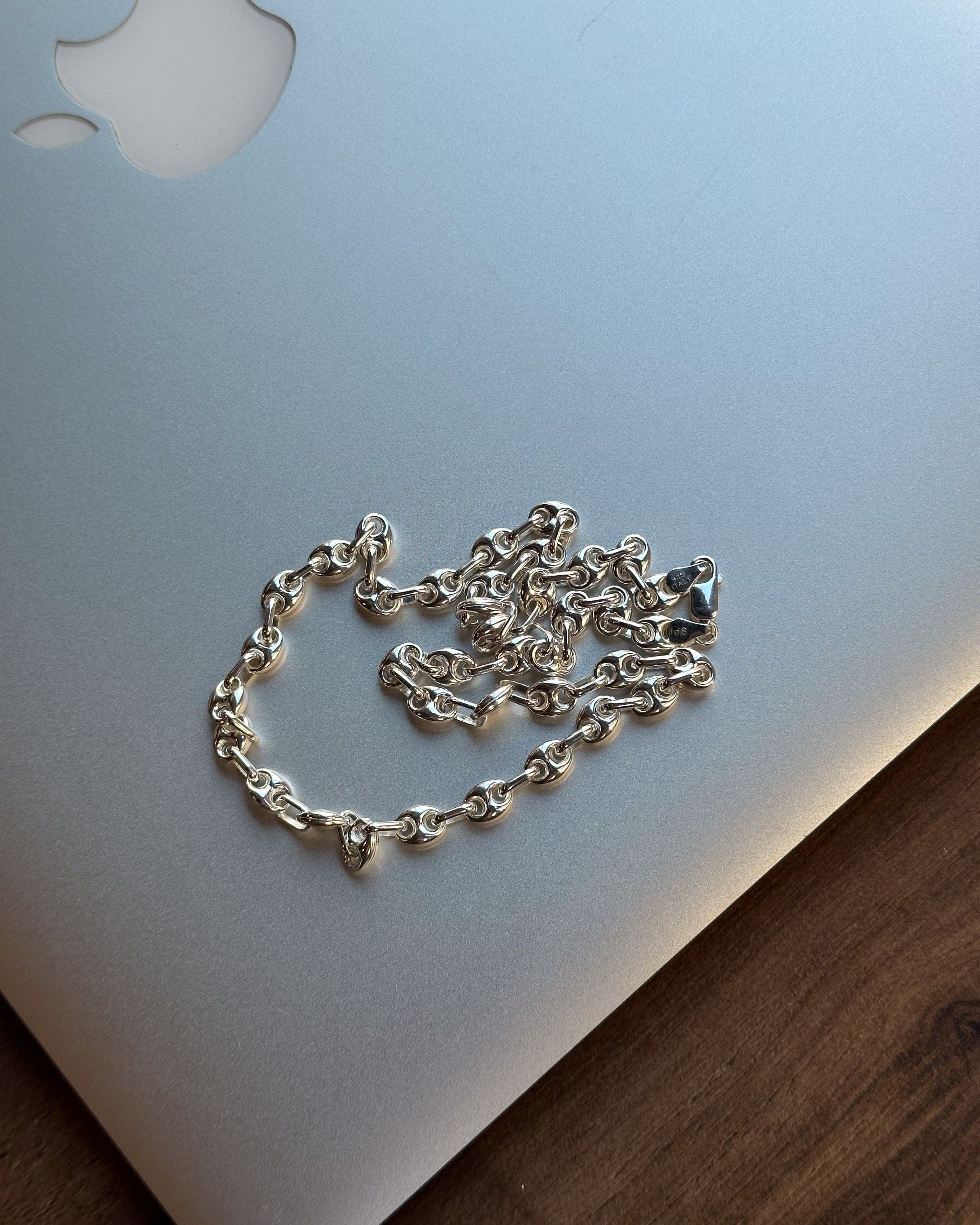 Mariner Cold heart necklace